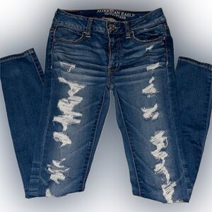 American Eagle Skinny Super Super Stretch Ripped Jegging